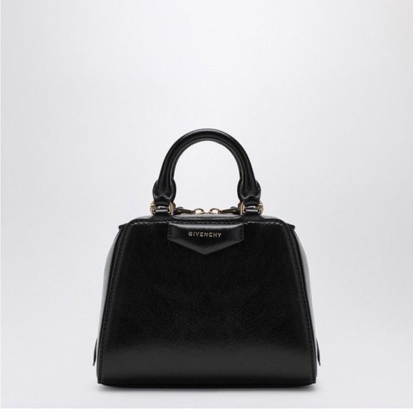 Givenchy Handbags - New Givenchy Women's Black Antigona Cube Nano Bag